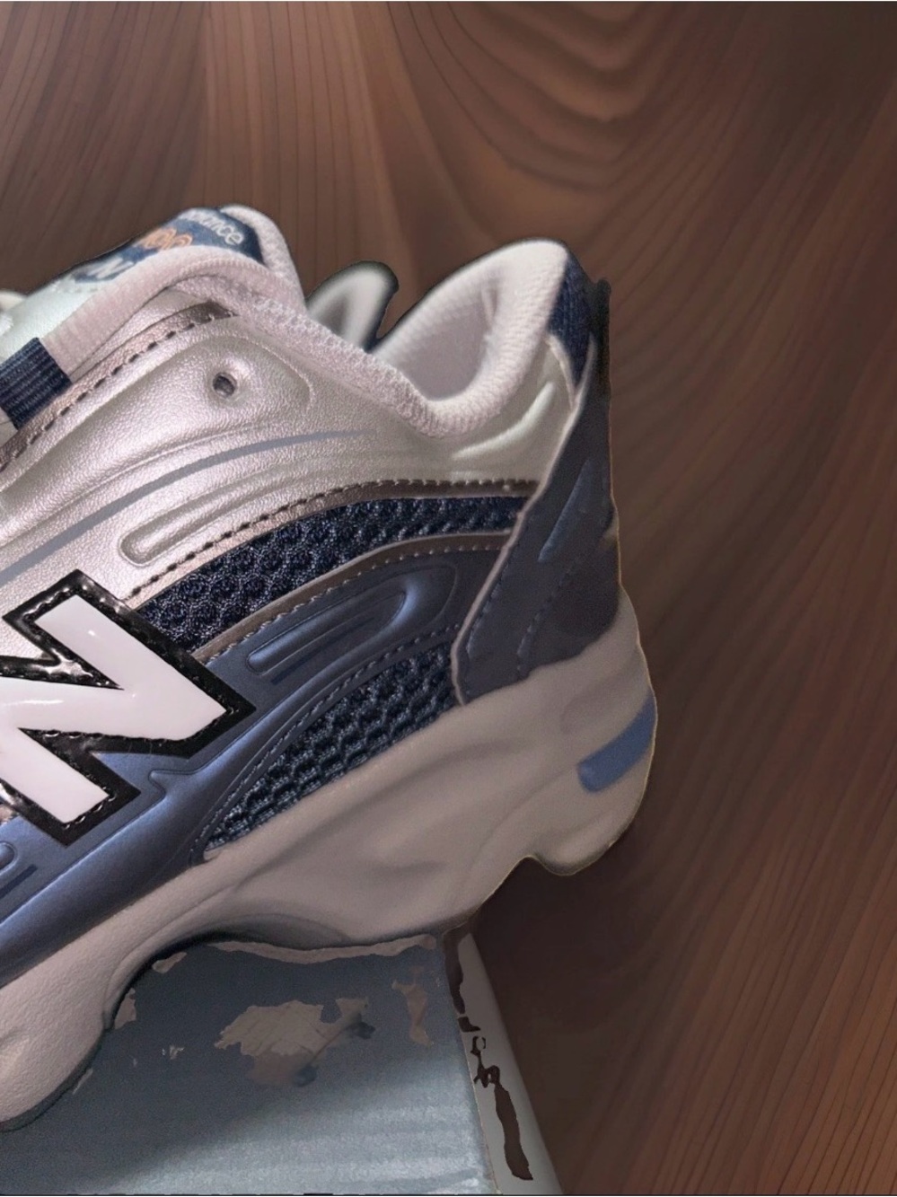 New Balance Unisex Blue & White 1000-Style Sneakers - Picture 2 of 8